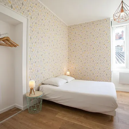 Audrey-Quartier Mairie-Arenes Antiques Apartment Perigueux Exterior photo
