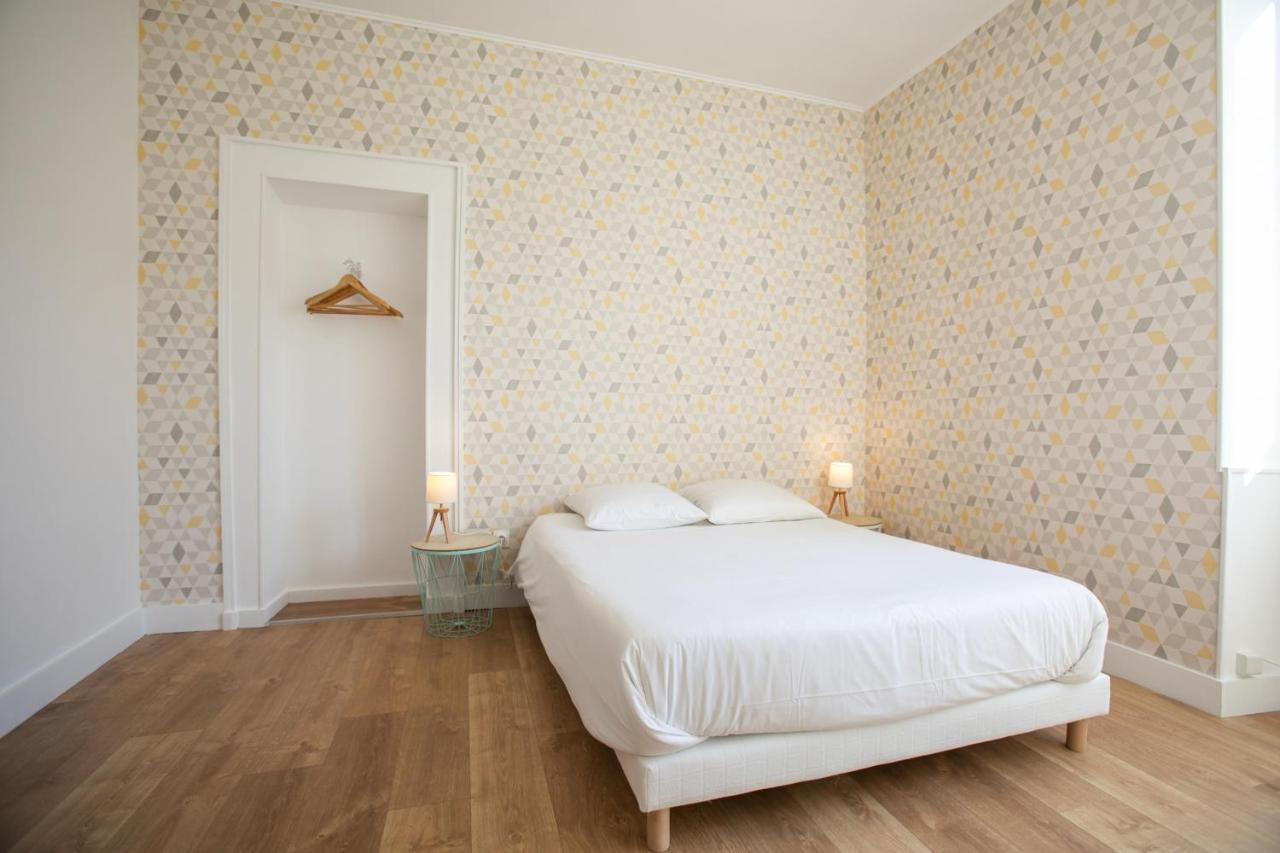 Audrey-quartier Mairie-arenes Antiques *