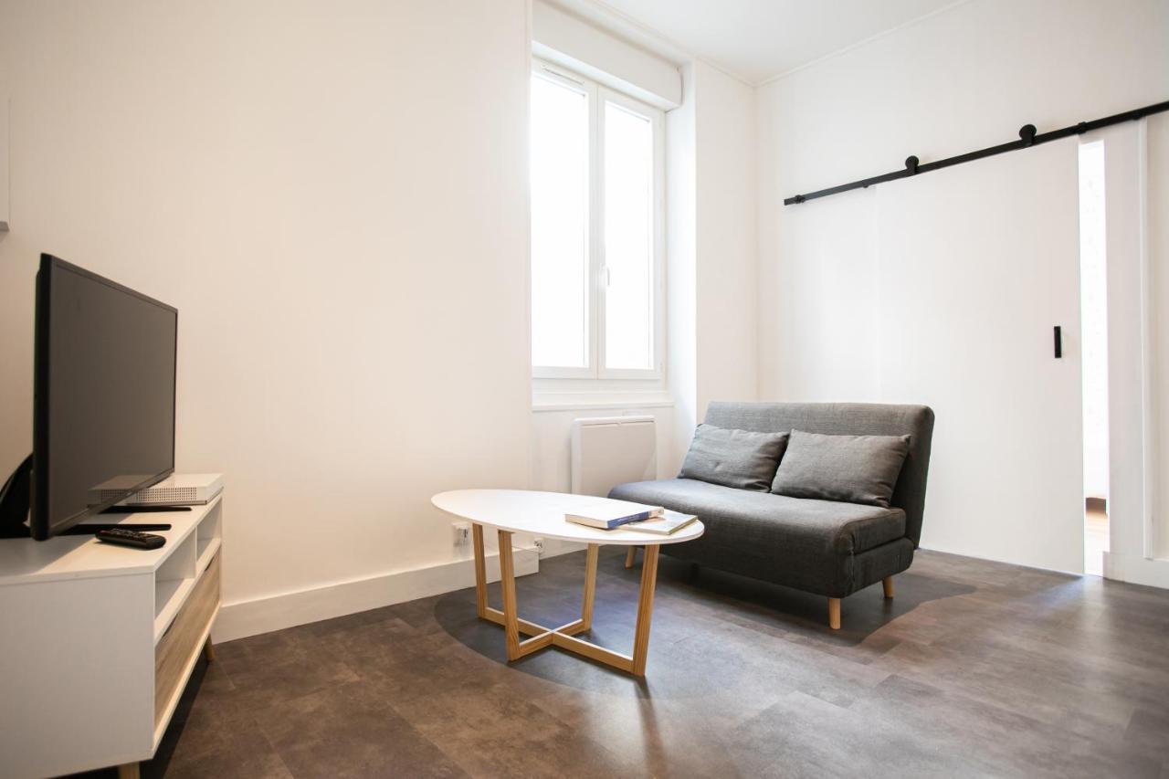 Apartment Audrey-quartier Mairie-arenes Antiques